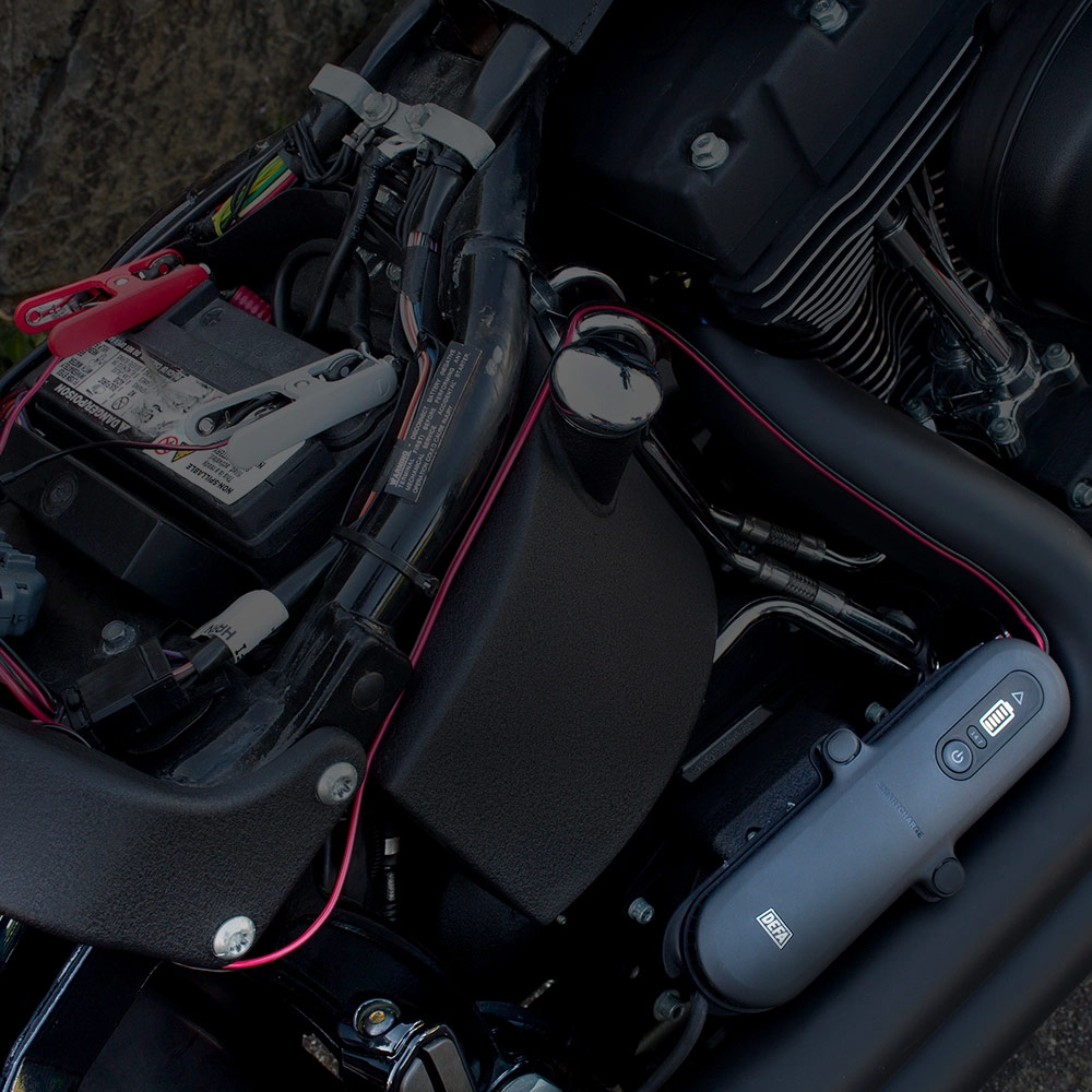 Picture of DEFA Smart Charger 6A Li Simple Safe Easy Smart Battery Charger