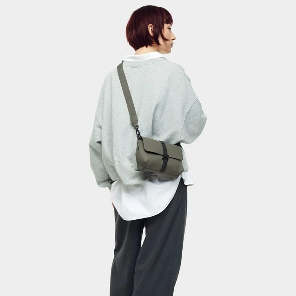 Picture of Gaston Luga SPLÄSH CROSSBODY BAG Premium Waterproof Eco Material Bag Compact Messenger Style Bag with Detachable Shoulder Strap As Clutch (Olive)