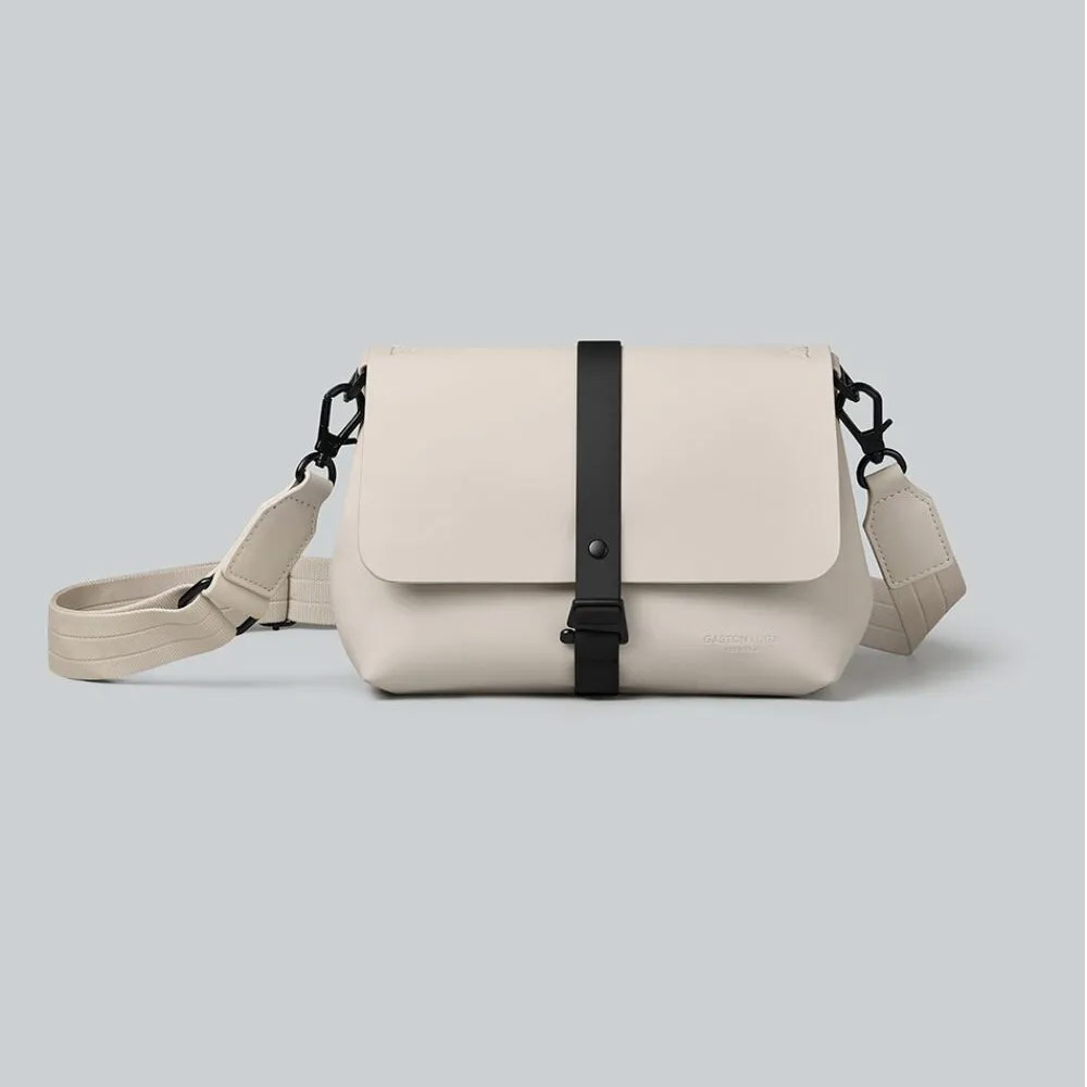 Picture of Gaston Luga SPLÄSH CROSSBODY BAG Premium Waterproof Eco Material Bag Messenger Style Bag with Detachable Shoulder Strap As Clutch  (Cloud Cream)