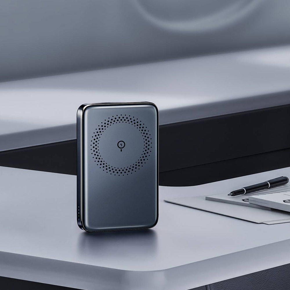 Picture of Innostyle PowerMag Slim Magnetic Wireless Charging with USB-C input output Fast Charge PowerBank (Blue)